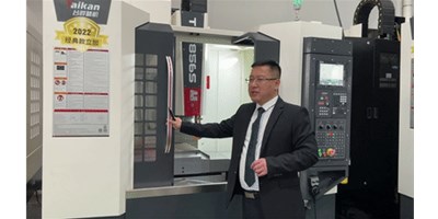 以不凡•致未来：意昂体育2022经典款立加全系17款新品发布